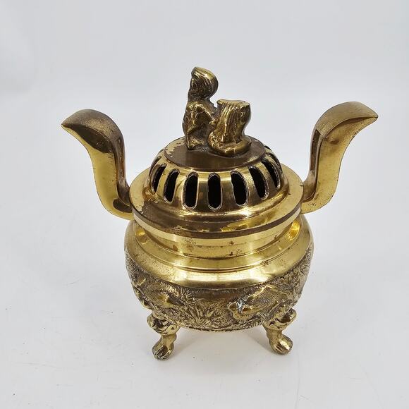 Vintage Asian Brass Tripod Incense Burner With Foo Dog Lion on Lid - Picture 2 of 10